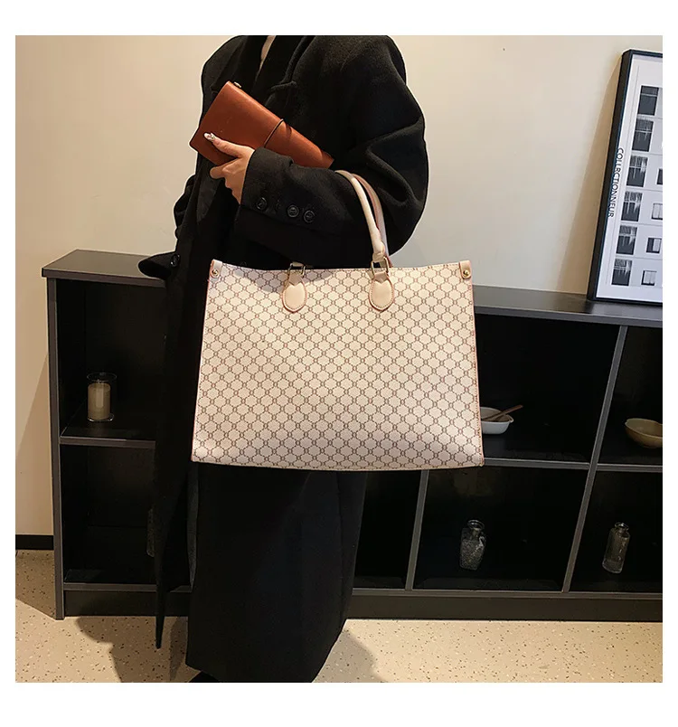 Vintage Monogram Large Retro Shoulder Bag